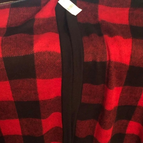 🆕NEW! Oversized Buffalo Plaid Poncho Overpiece - Picture 12 of 16